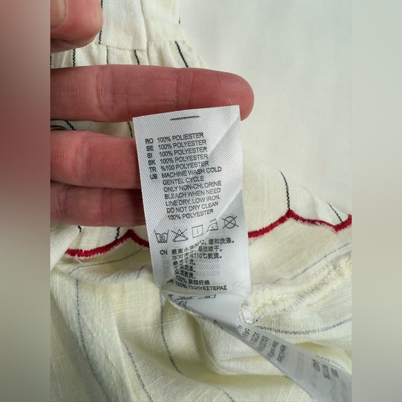 BBWM Cream and Red Embroidered Blouse with Flutter Sleeves size S - Picture 10 of 12